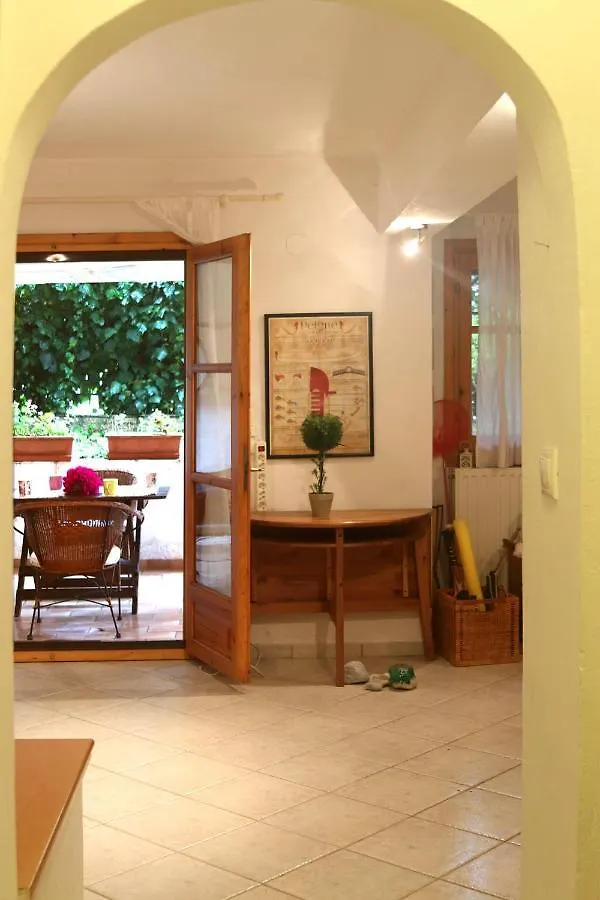 The Traditional House Villa Metamorfosi